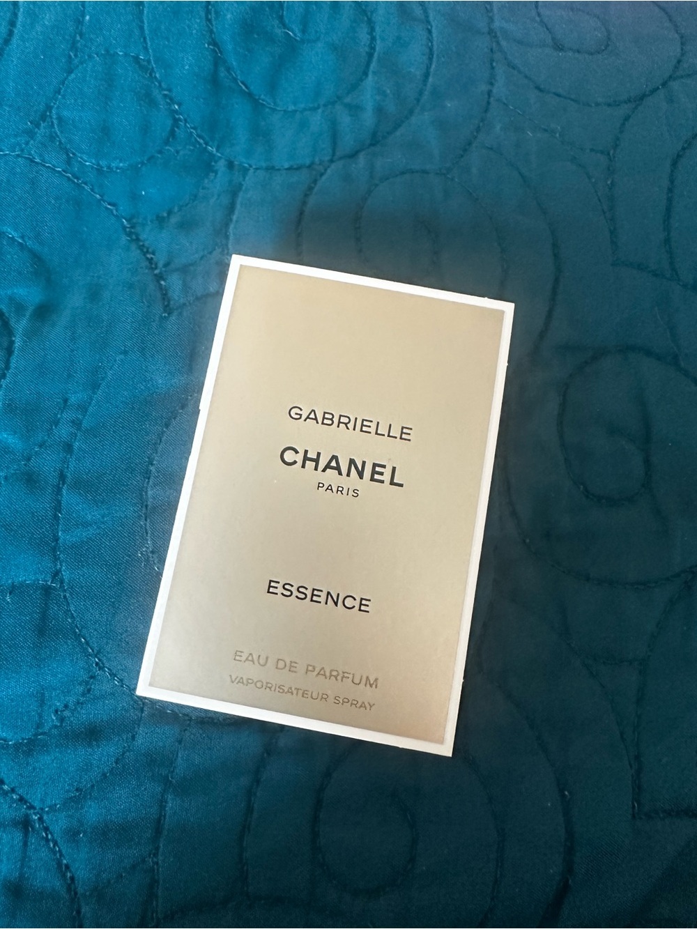 CHANEL Gabrielle Essence Perfume Box — Beige & White